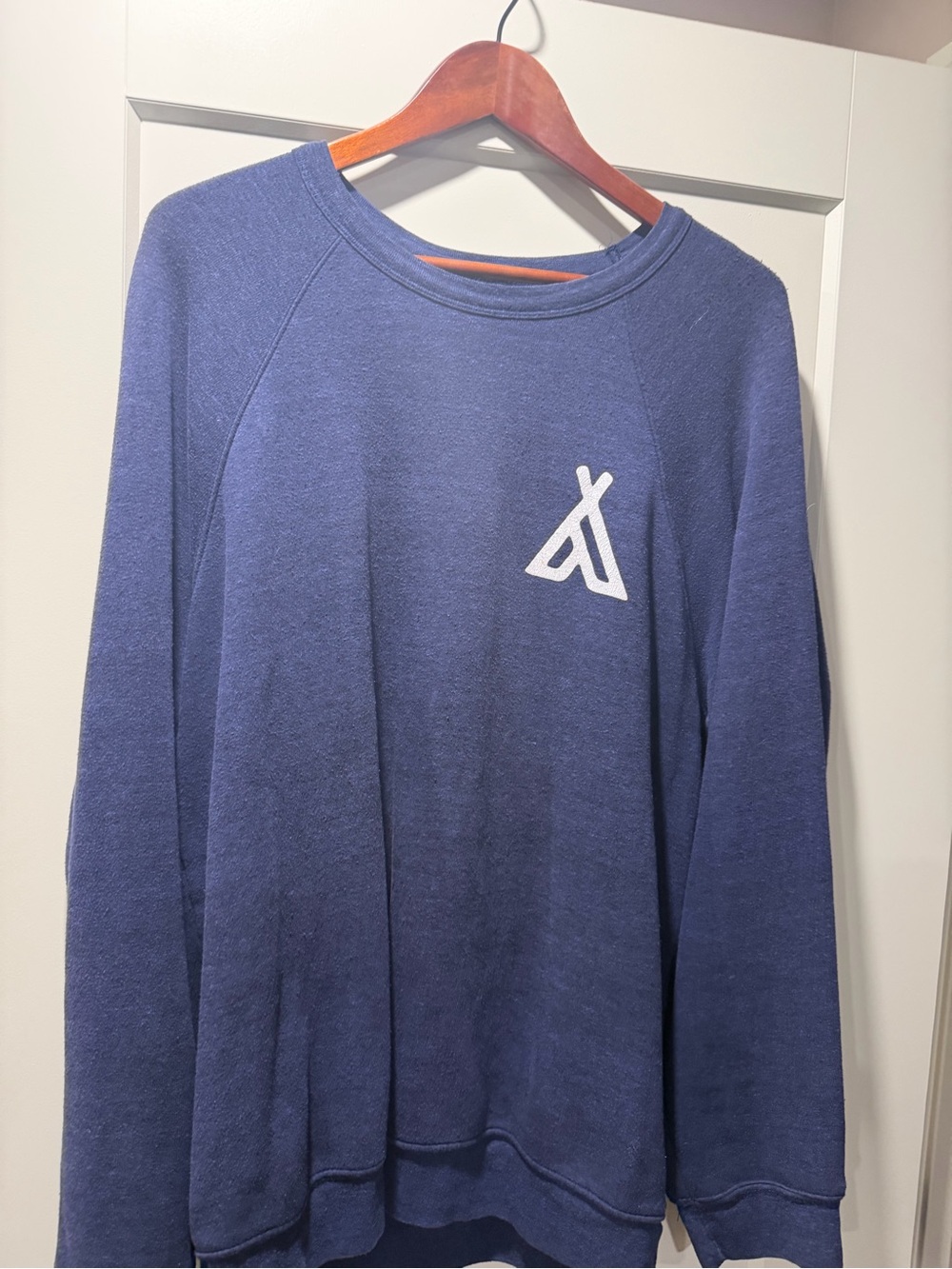 Unknown Brand Men's Navy Crewneck Sweatshirt
